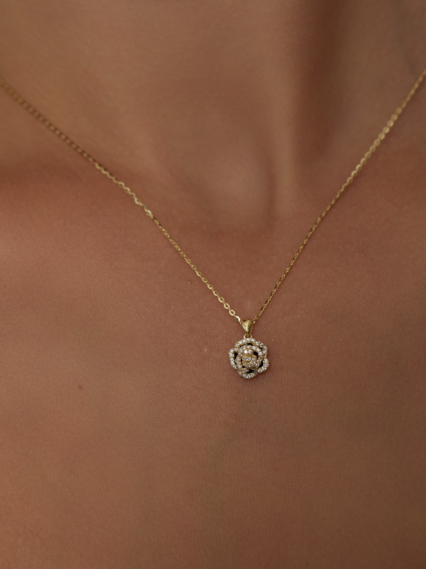 Dazzling Rose Dream Necklace