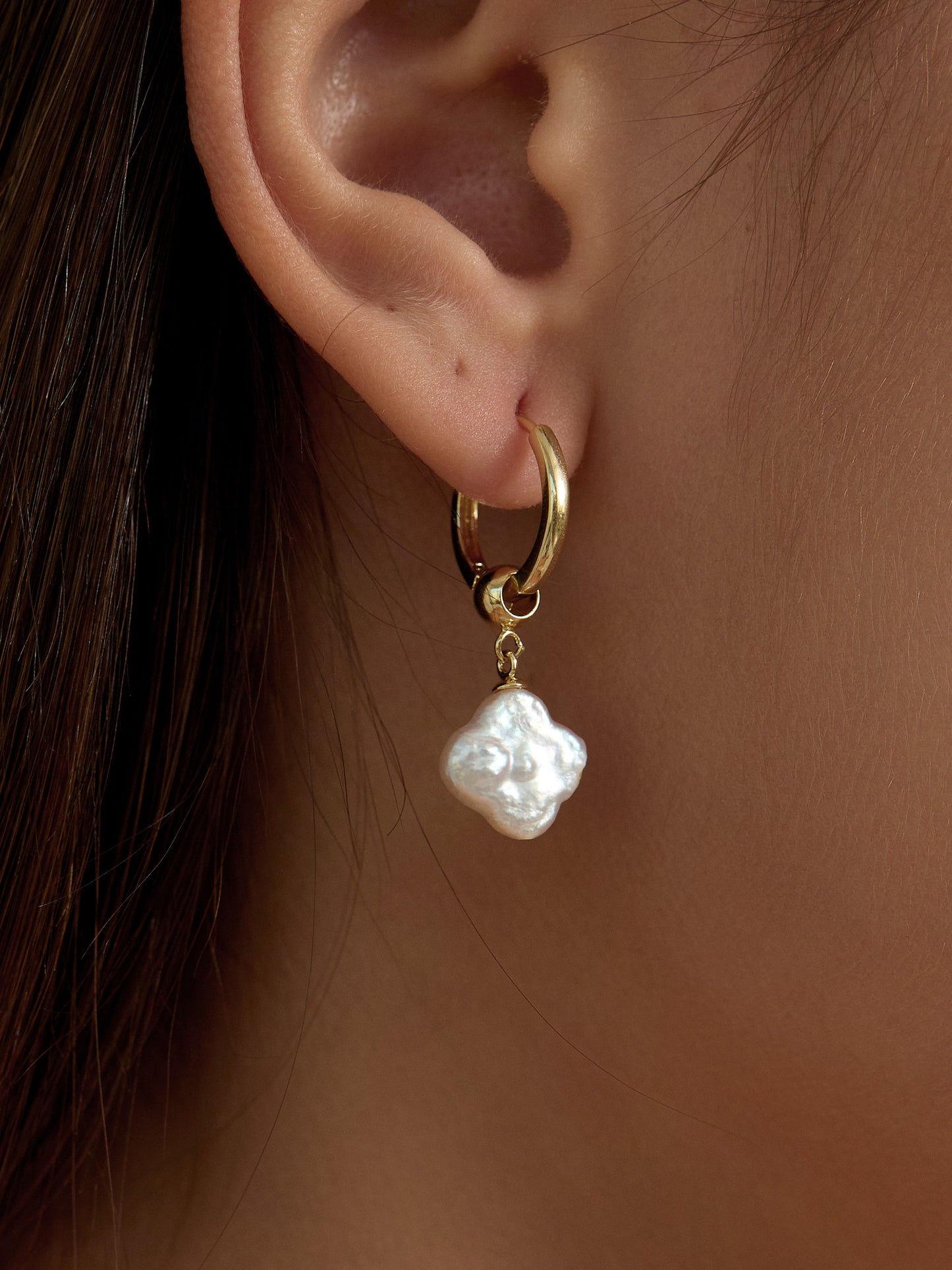 Marais Baroque Pearl Hoop Earrings