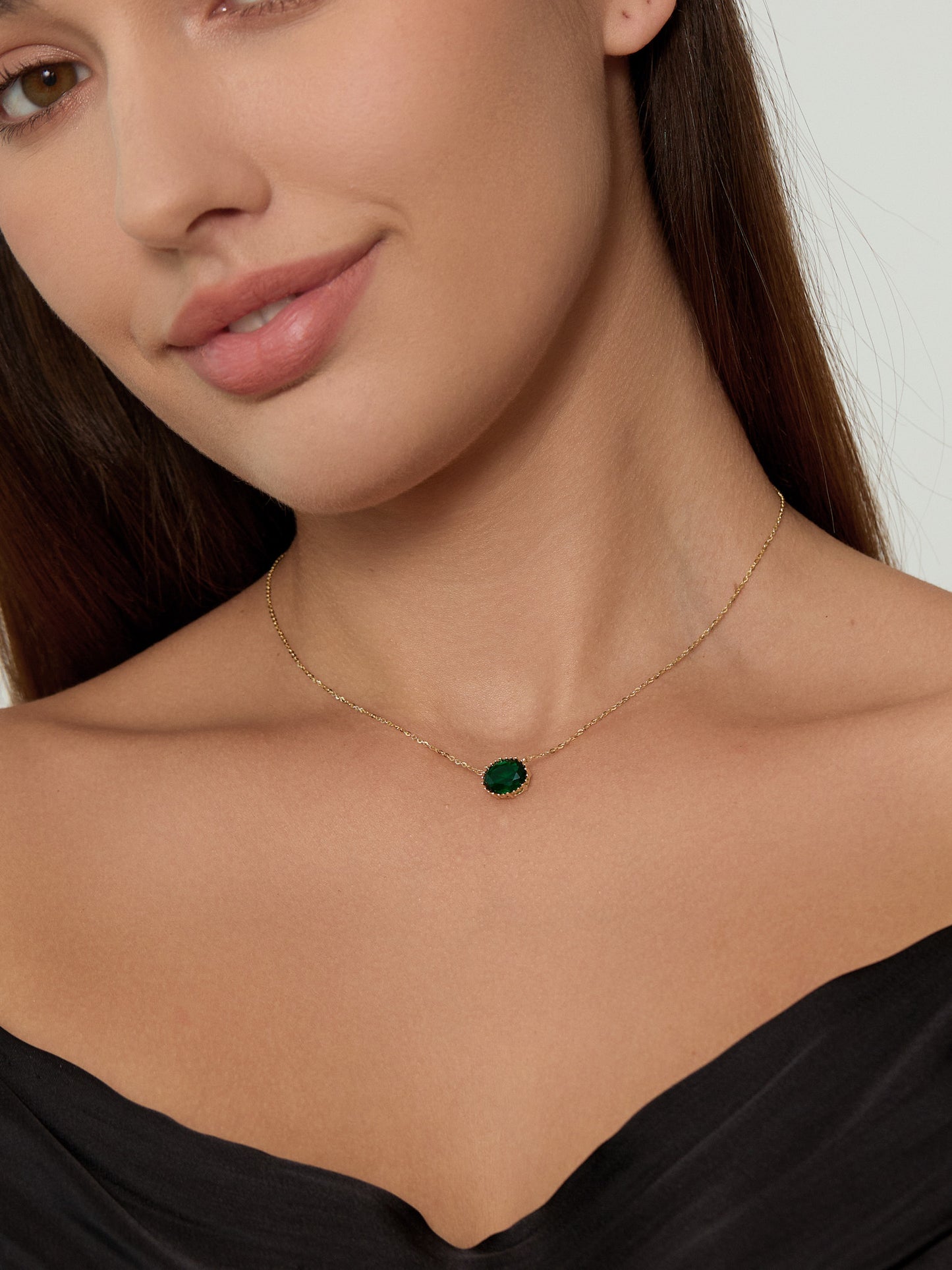 Grenoble Emerald Round Necklace