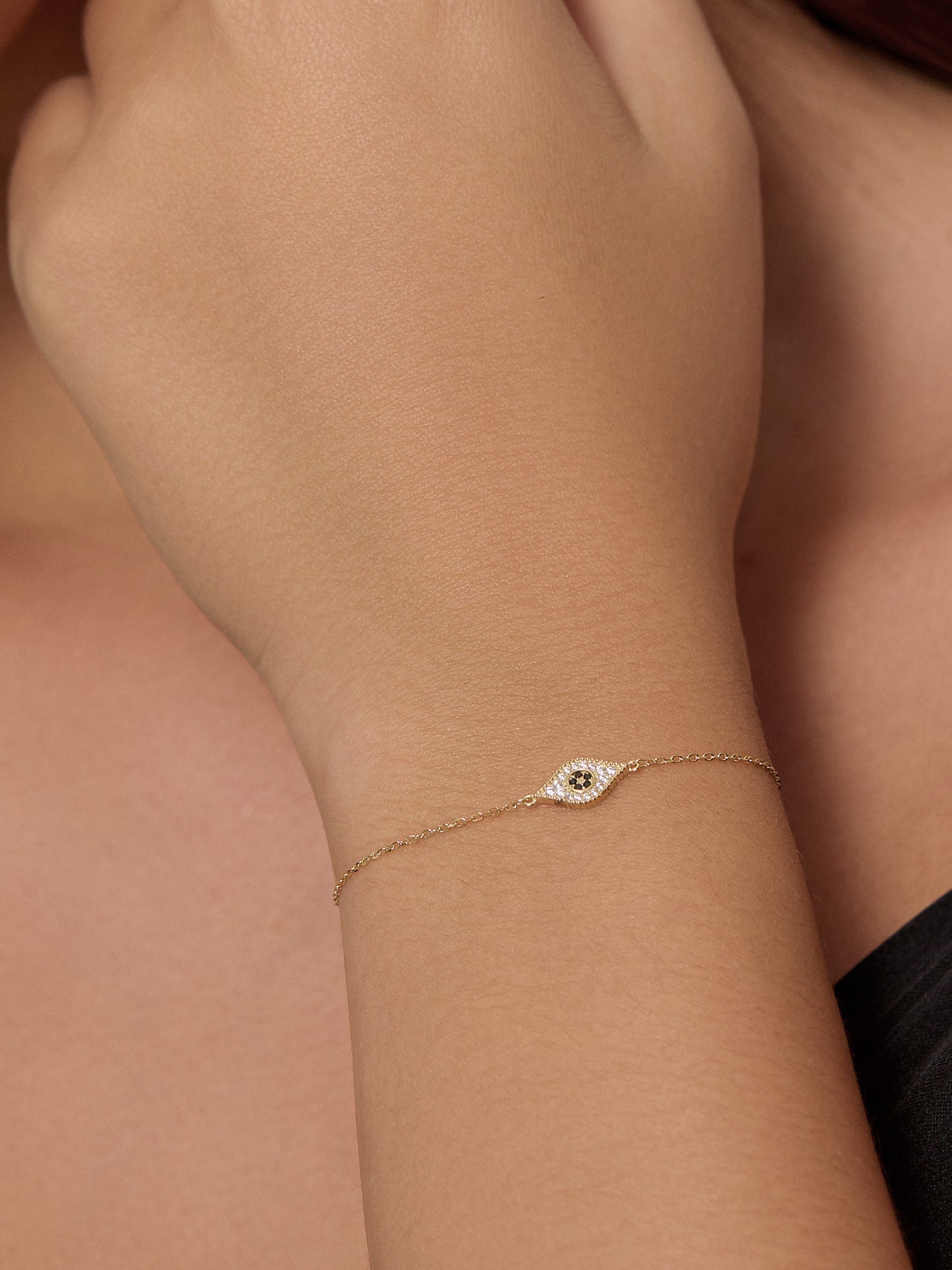 Gleaming Glory Eyes Bracelate