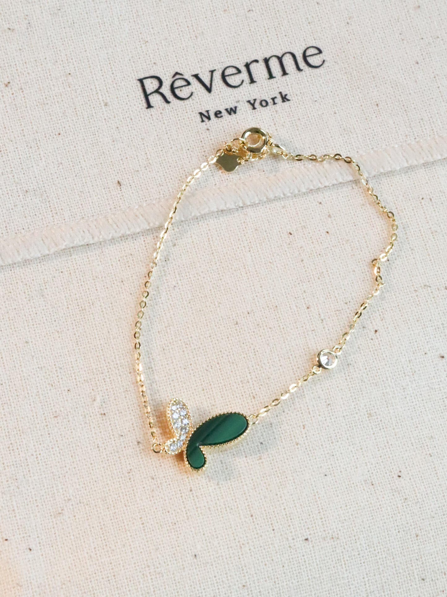 Iridescent Illusion Bracelate