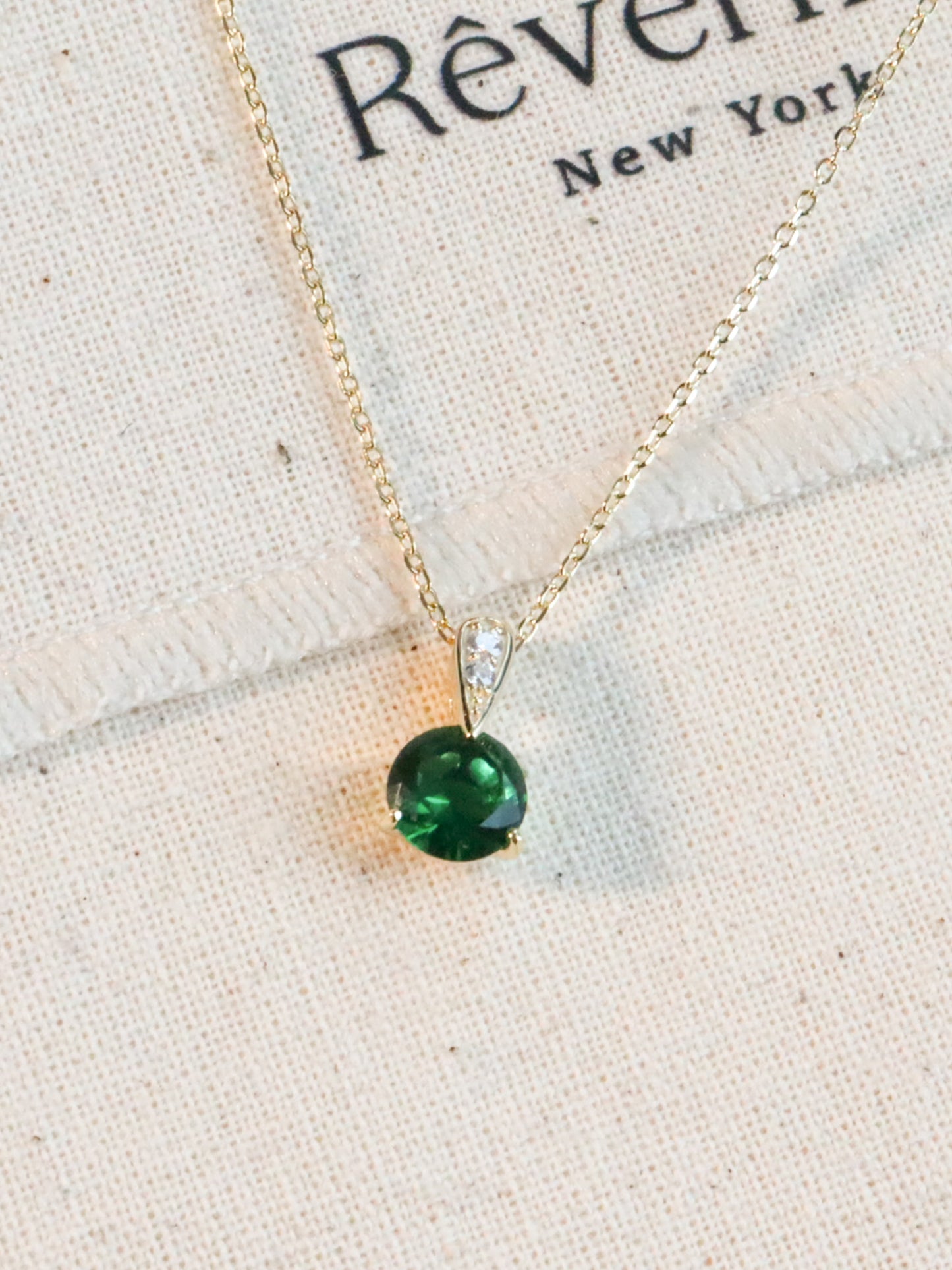 Witty Emerald Green Necklace