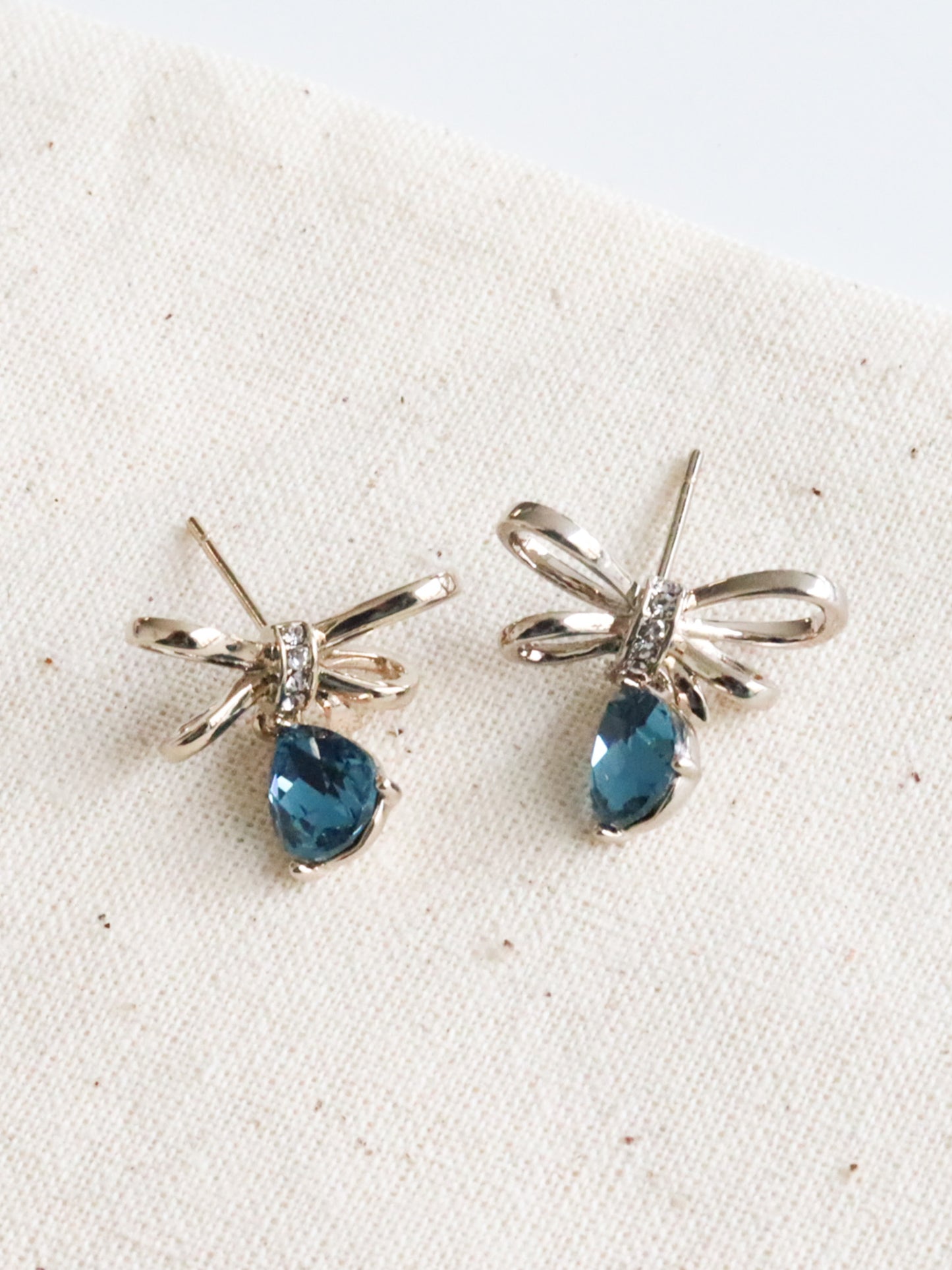 Bowknot Zircon Earrings